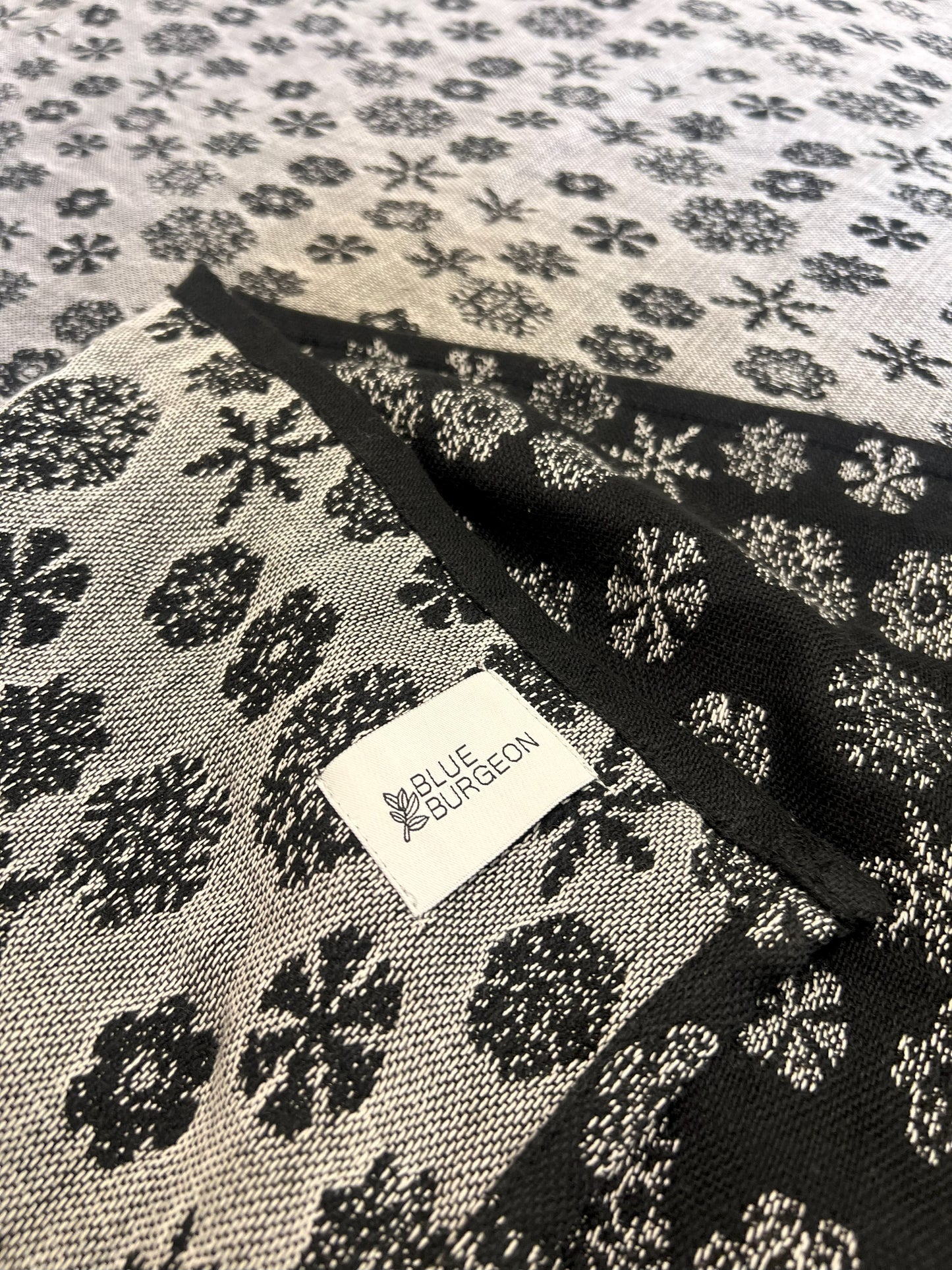 Snowflake Snuggle Muslin Black